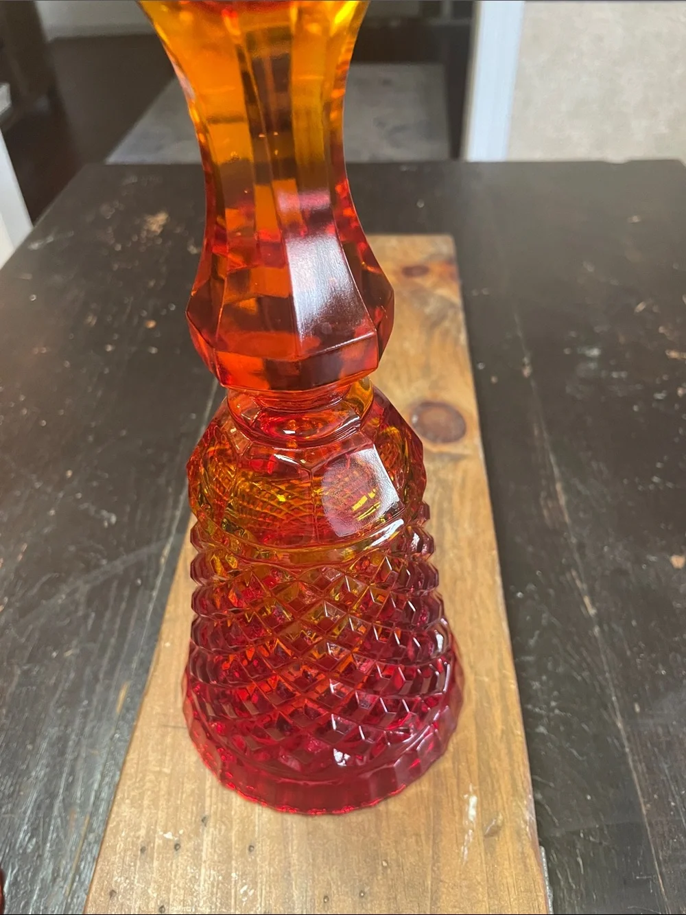 L. E. Smith Amberina Diamond Pointe Ombre Glass Apothecary Jar with Lid.